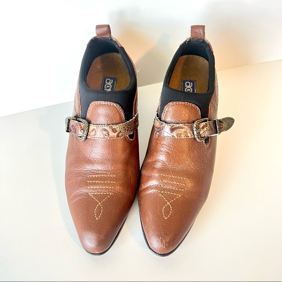 Vintage ACME Leather Short Ankle Western Buckle Booties—SZ. 7-7.5 - Picture 4 of 16